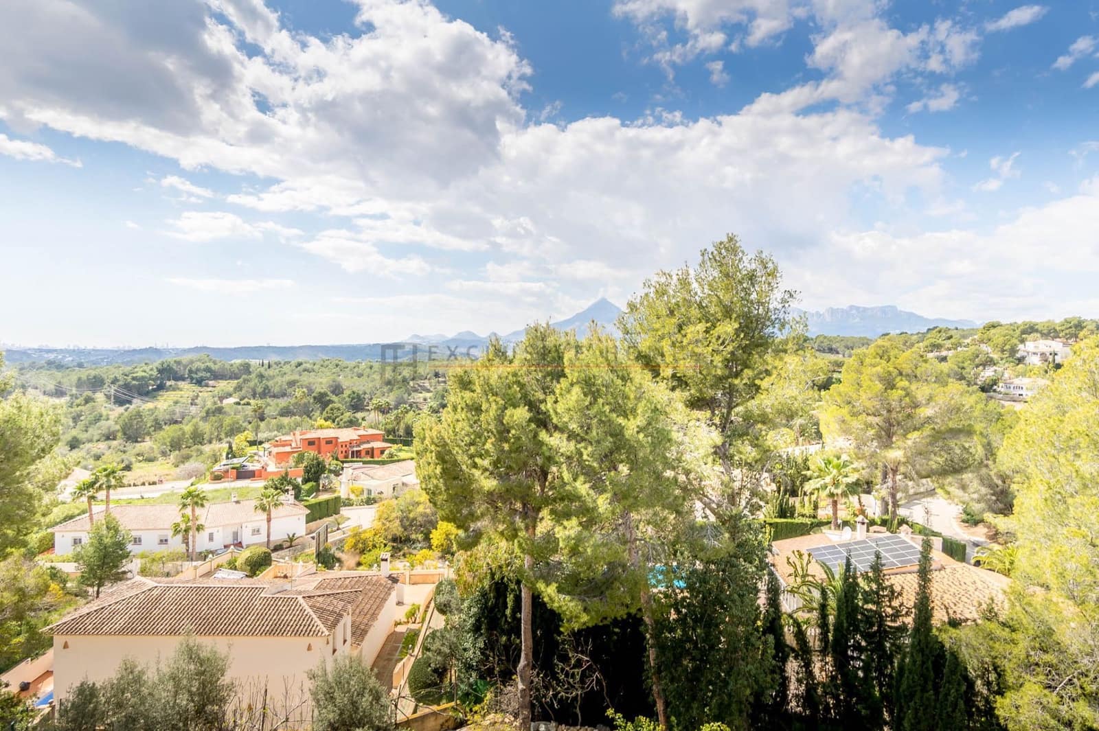 4 bedroom Villa for sale in Altea la Vella with pool garage - € 632,000 (Ref: 8905058)
