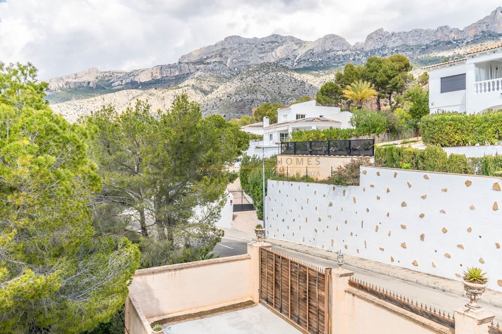4 bedroom Villa for sale in Altea la Vella with pool garage - € 632,000 (Ref: 8905058)