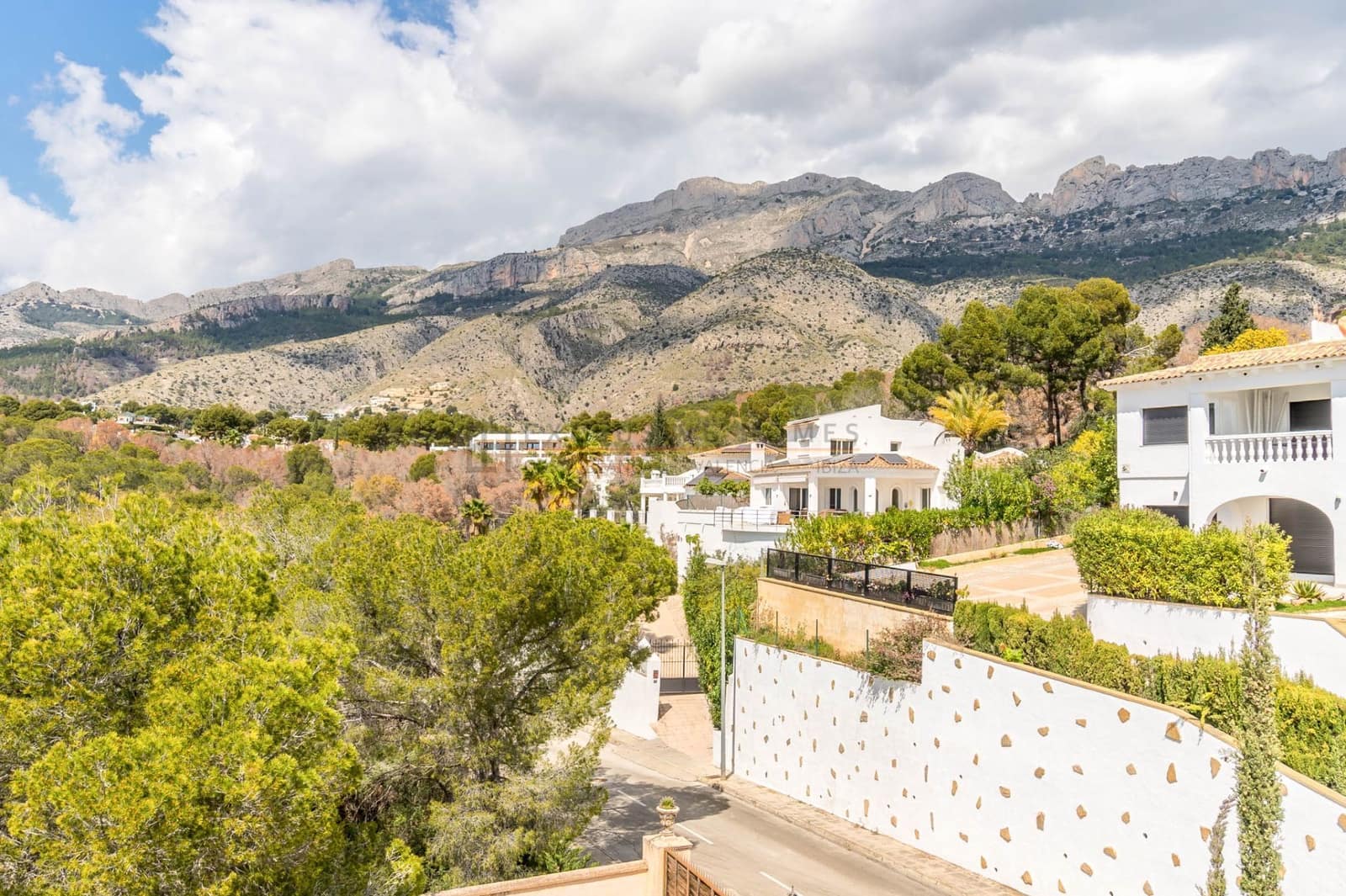 4 bedroom Villa for sale in Altea la Vella with pool garage - € 632,000 (Ref: 8905058)