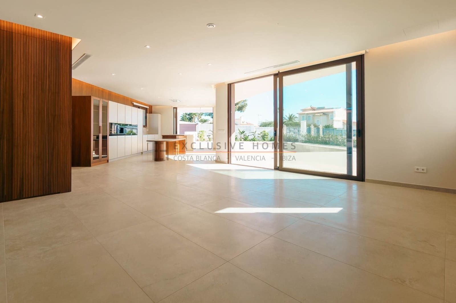 5 chambre Villa/Maison à vendre à Calpe / Calp avec piscine garage - 1 550 000 € (Ref: 9938605)