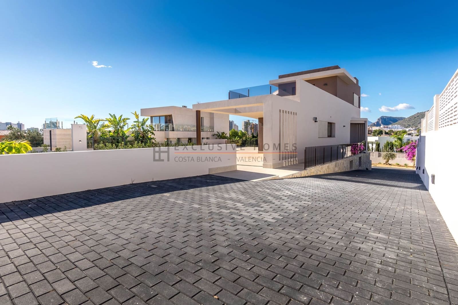 5 chambre Villa/Maison à vendre à Calpe / Calp avec piscine garage - 1 550 000 € (Ref: 9938605)