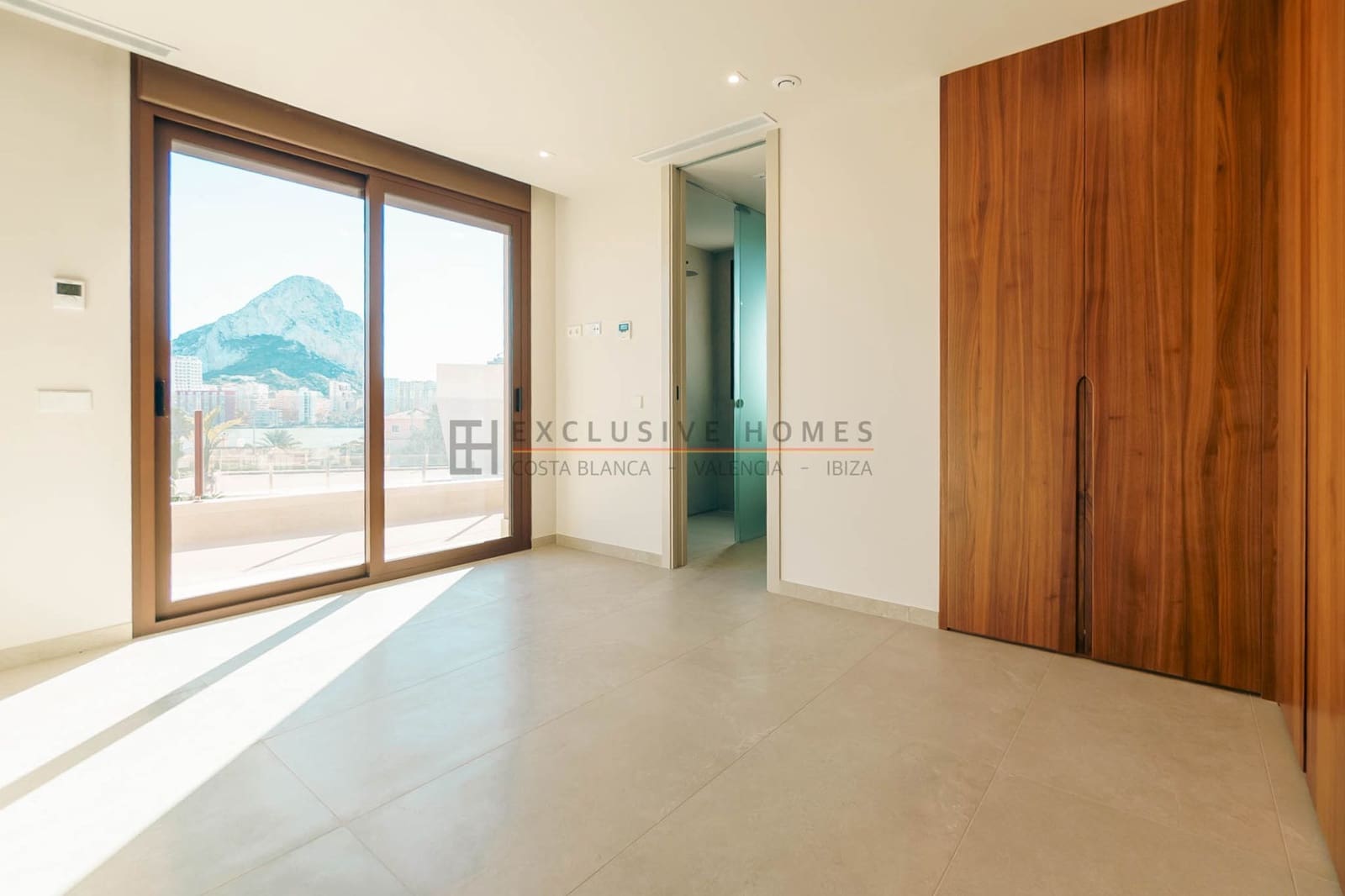 5 chambre Villa/Maison à vendre à Calpe / Calp avec piscine garage - 1 550 000 € (Ref: 9938605)