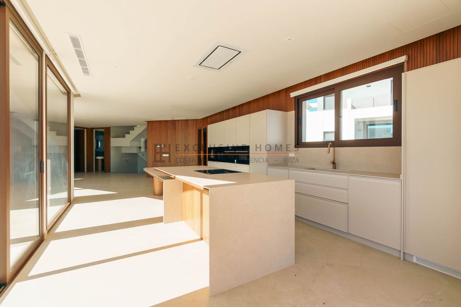 5 chambre Villa/Maison à vendre à Calpe / Calp avec piscine garage - 1 550 000 € (Ref: 9938605)