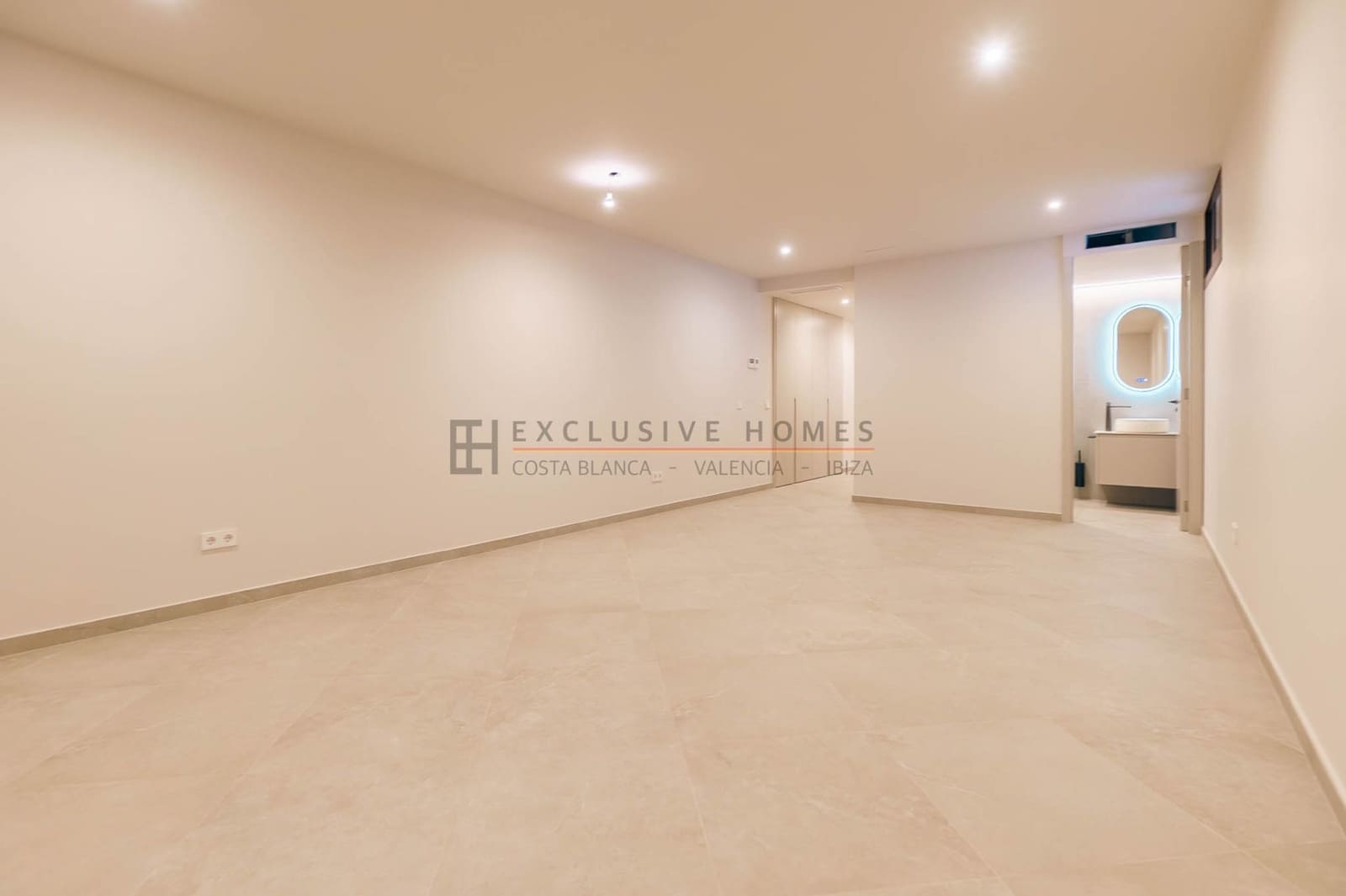 5 chambre Villa/Maison à vendre à Calpe / Calp avec piscine garage - 1 550 000 € (Ref: 9938605)