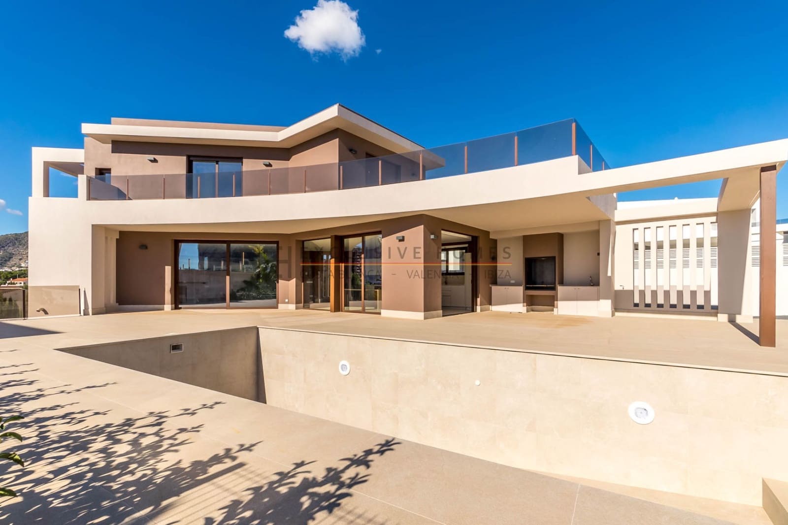 5 chambre Villa/Maison à vendre à Calpe / Calp avec piscine garage - 1 550 000 € (Ref: 9938605)