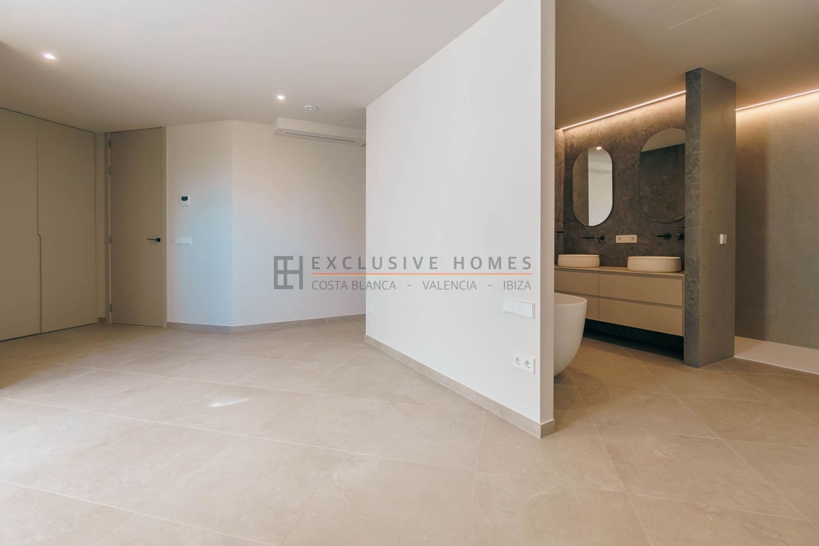 5 chambre Villa/Maison à vendre à Calpe / Calp avec piscine garage - 1 550 000 € (Ref: 9938605)