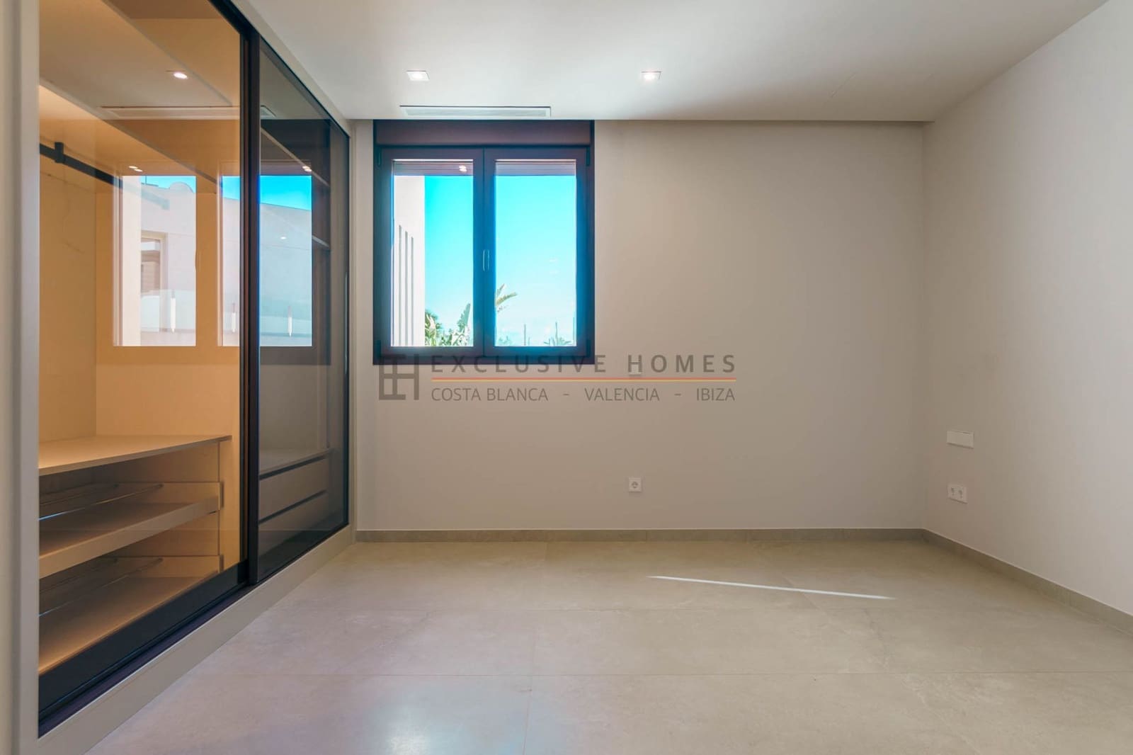 5 chambre Villa/Maison à vendre à Calpe / Calp avec piscine garage - 1 550 000 € (Ref: 9938605)