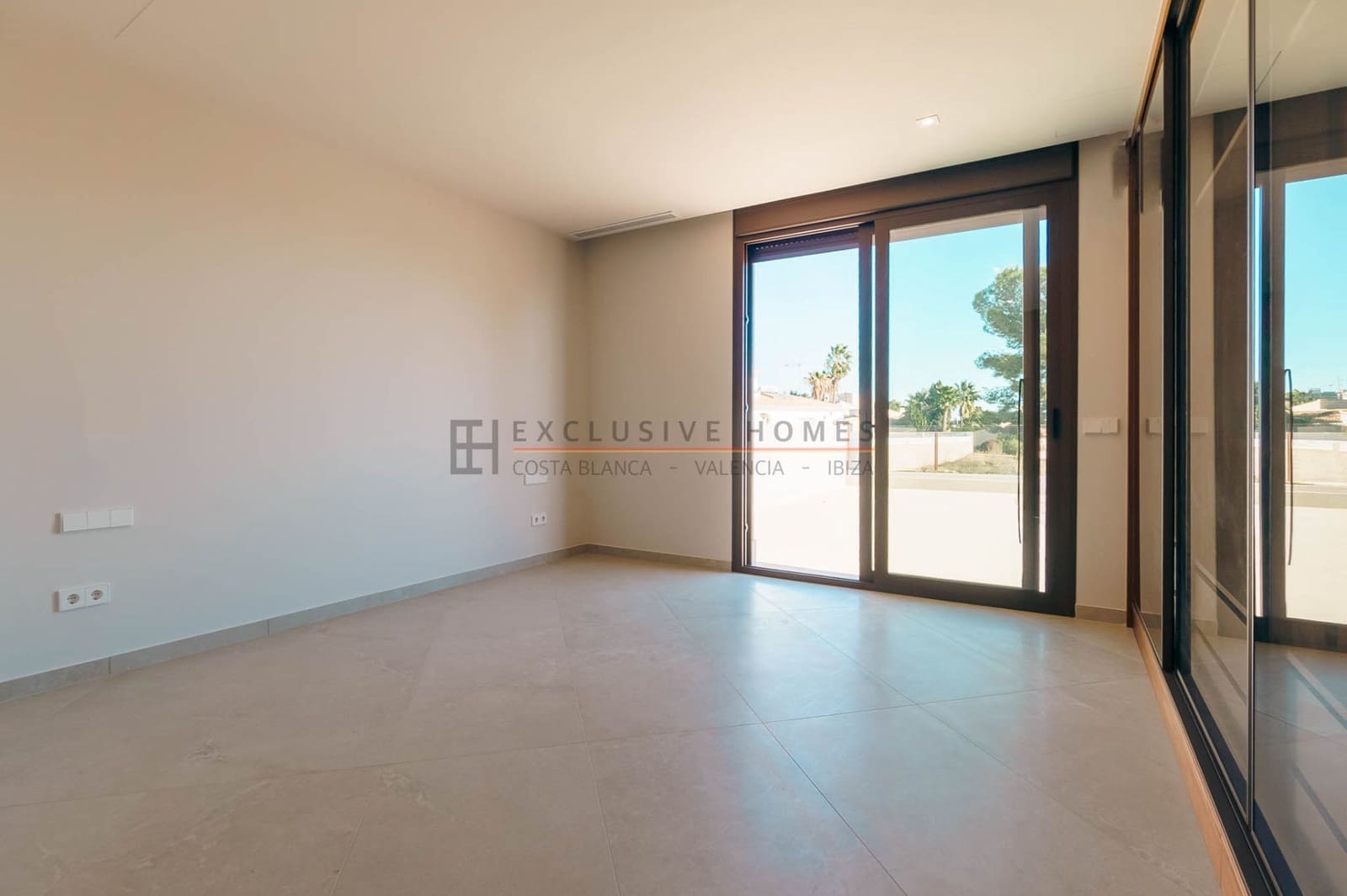 5 chambre Villa/Maison à vendre à Calpe / Calp avec piscine garage - 1 550 000 € (Ref: 9938605)