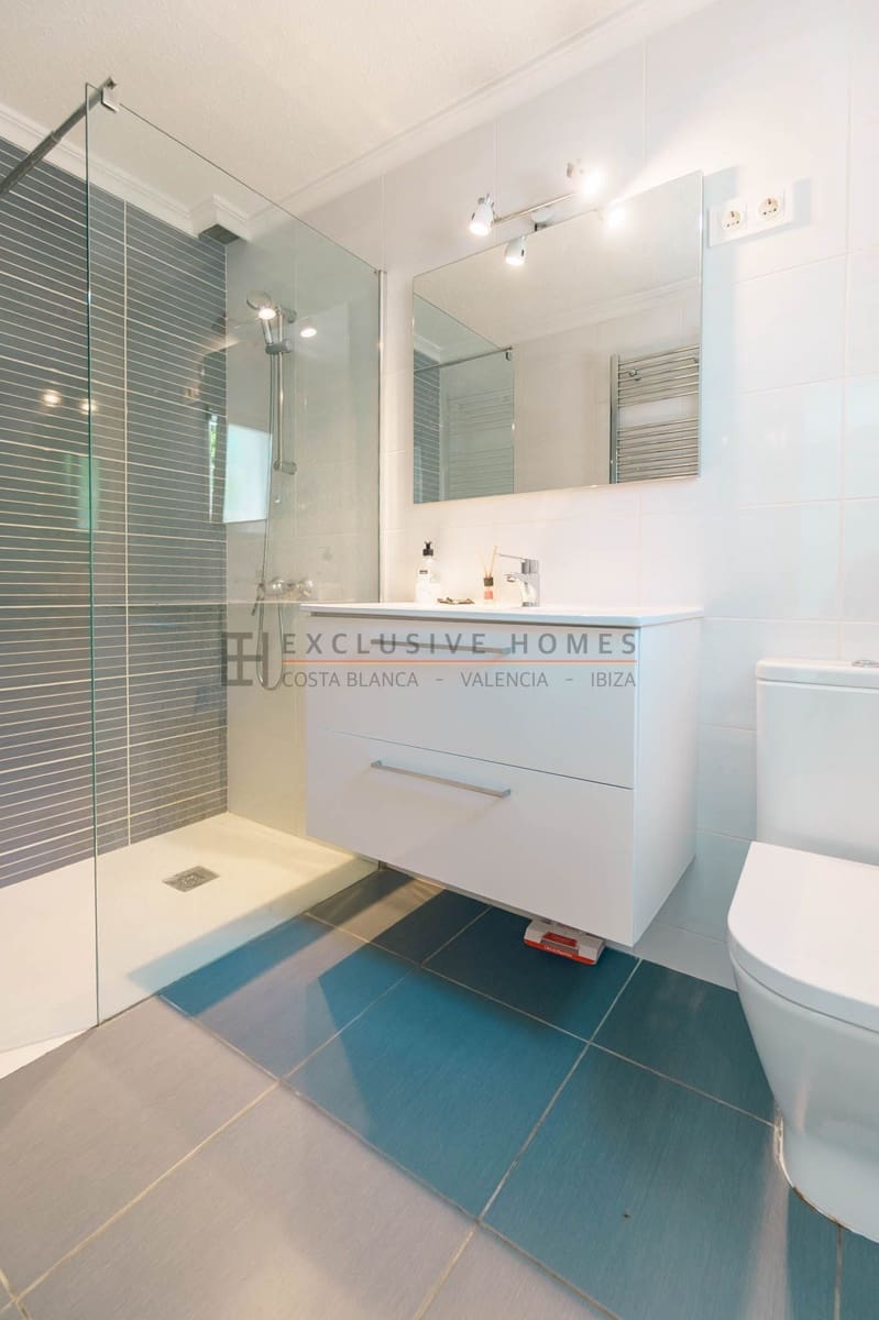 4 sypialnia Willa na sprzedaż w Albir z basenem garażem - 795 000 € (Ref: 9938607)