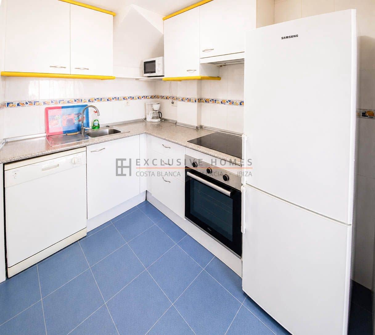 2 soverom Leilighet til salgs i Albir med svømmebasseng garasje - € 395 000 (Ref: 9938609)