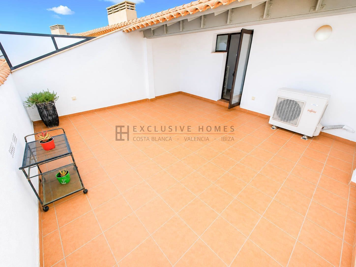 2 soverom Leilighet til salgs i Albir med svømmebasseng garasje - € 395 000 (Ref: 9938609)