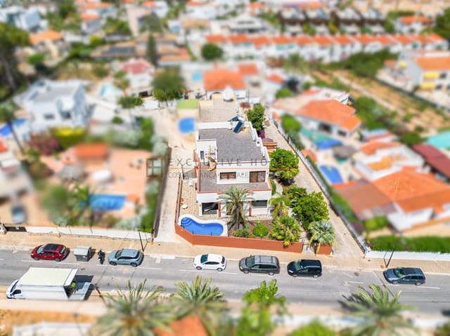 4 soverom Villa til salgs i Albir, Alfaz del Pi / L'Alfàs del Pi med svømmebasseng garasje - € 925 000 (Ref: 9938610)