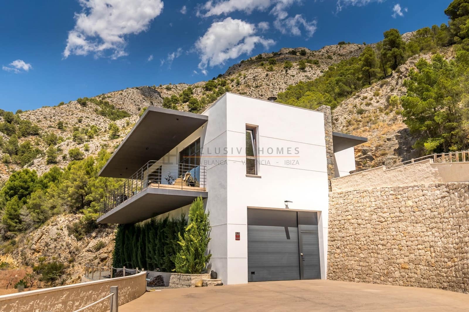 3 Zimmer Villa zu verkaufen in Callosa d'En Sarria mit Pool Garage - 1.895.000 € (Ref: 9941706)