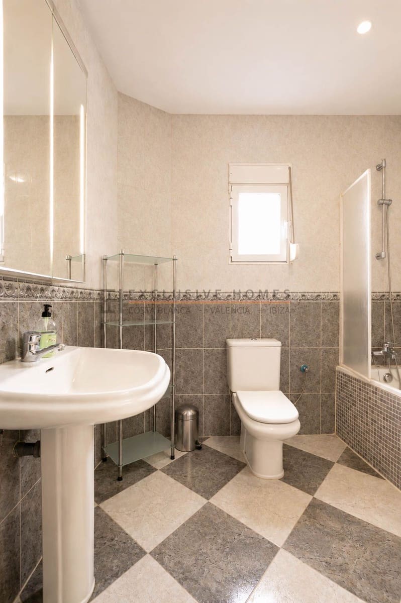 5 soveværelse Villa til salg i La Nucia med swimmingpool garage - € 595.000 (Ref: 9945080)