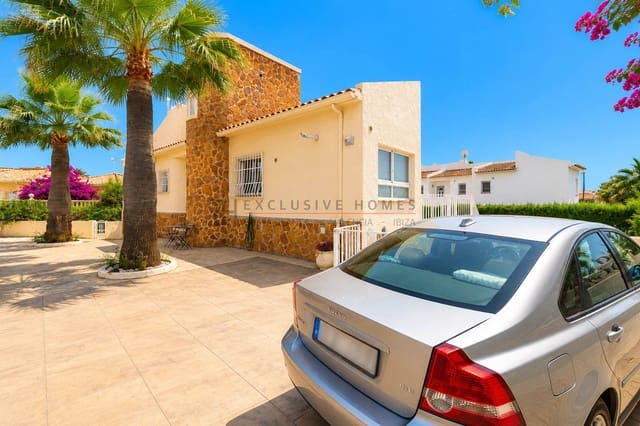 5 soveværelse Villa til salg i La Nucia med swimmingpool garage - € 595.000 (Ref: 9945080)