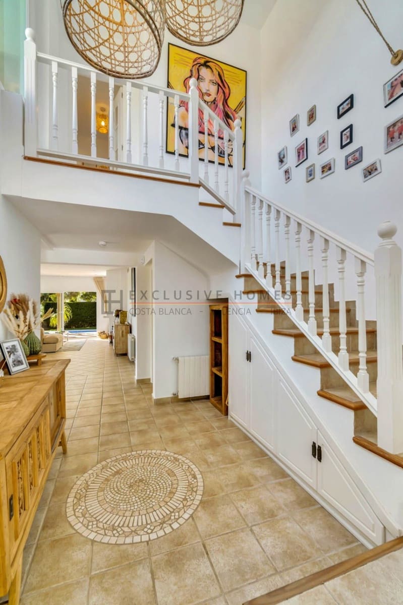 4 soveværelse Villa til salg i Altea la Vella med swimmingpool garage - € 990.000 (Ref: 9945081)