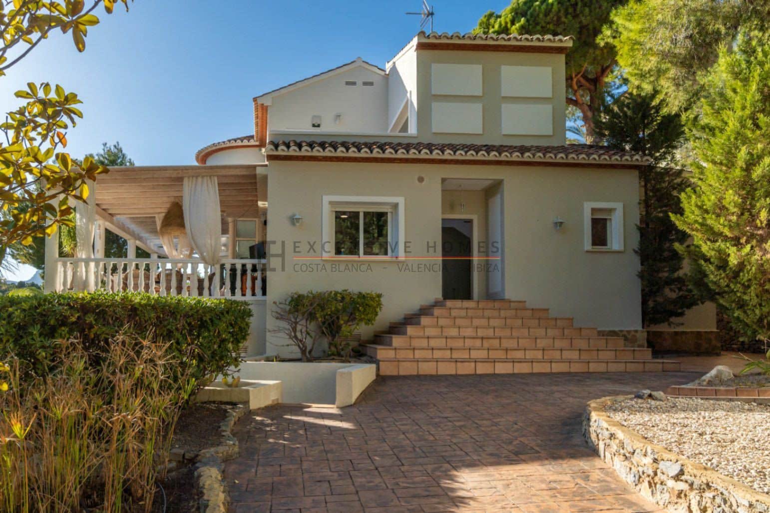 4 soveværelse Villa til salg i Altea la Vella med swimmingpool garage - € 990.000 (Ref: 9945081)