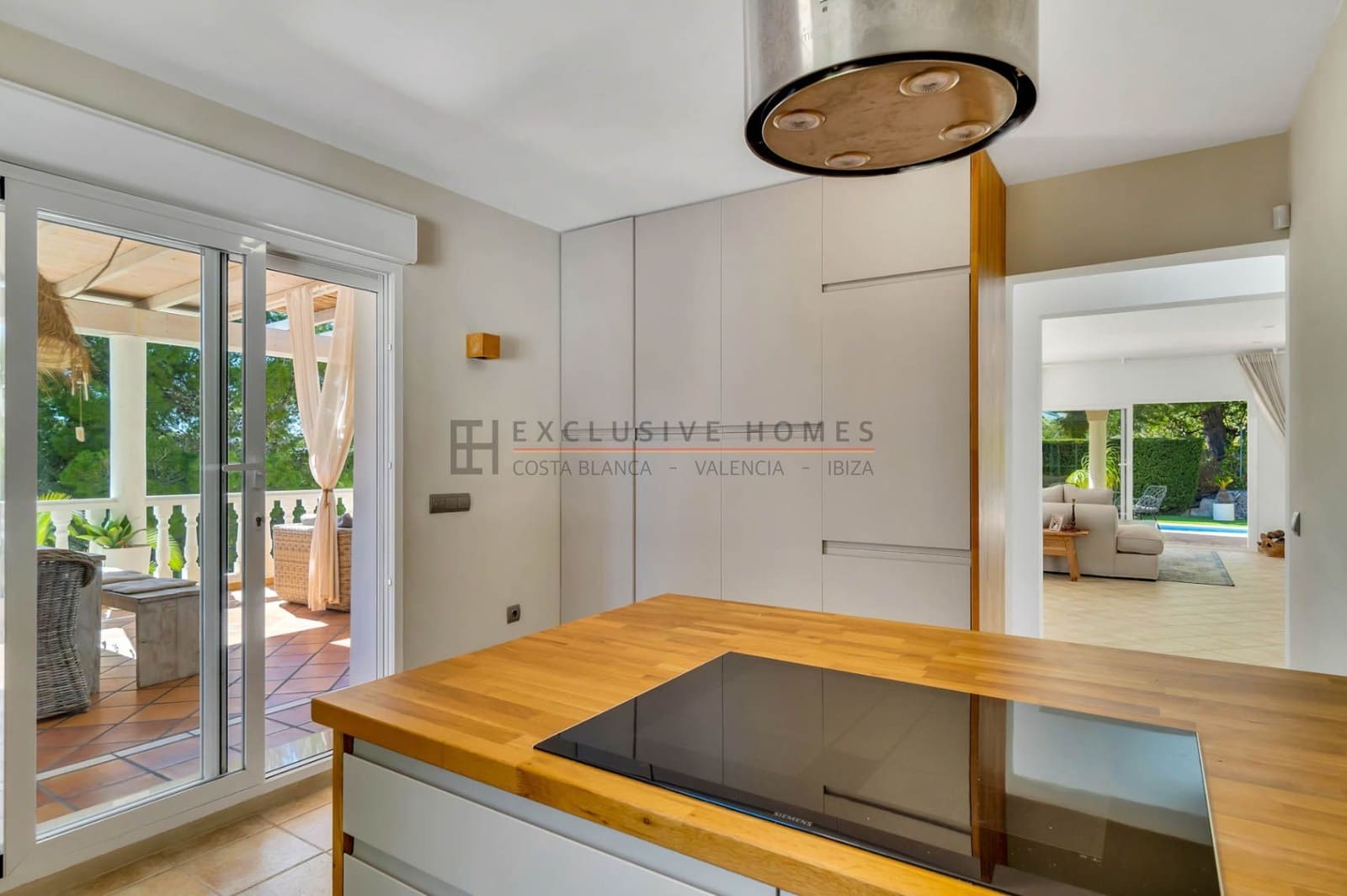 4 soveværelse Villa til salg i Altea la Vella med swimmingpool garage - € 990.000 (Ref: 9945081)