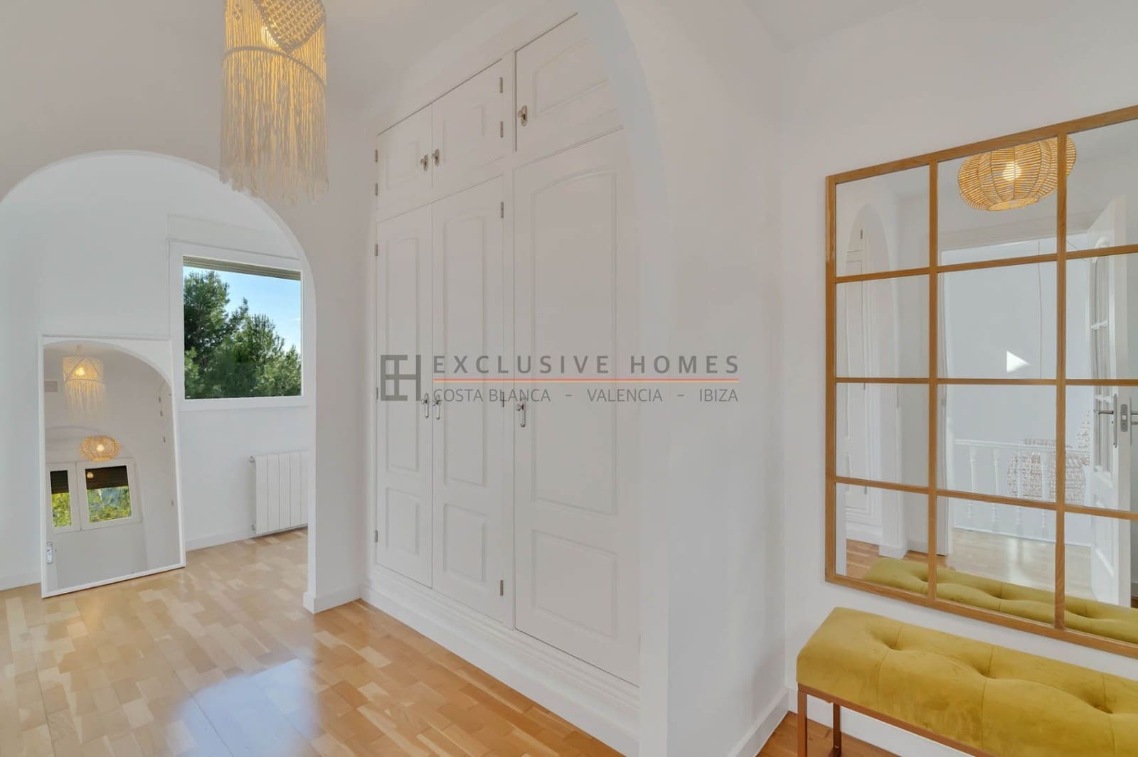 4 soveværelse Villa til salg i Altea la Vella med swimmingpool garage - € 990.000 (Ref: 9945081)