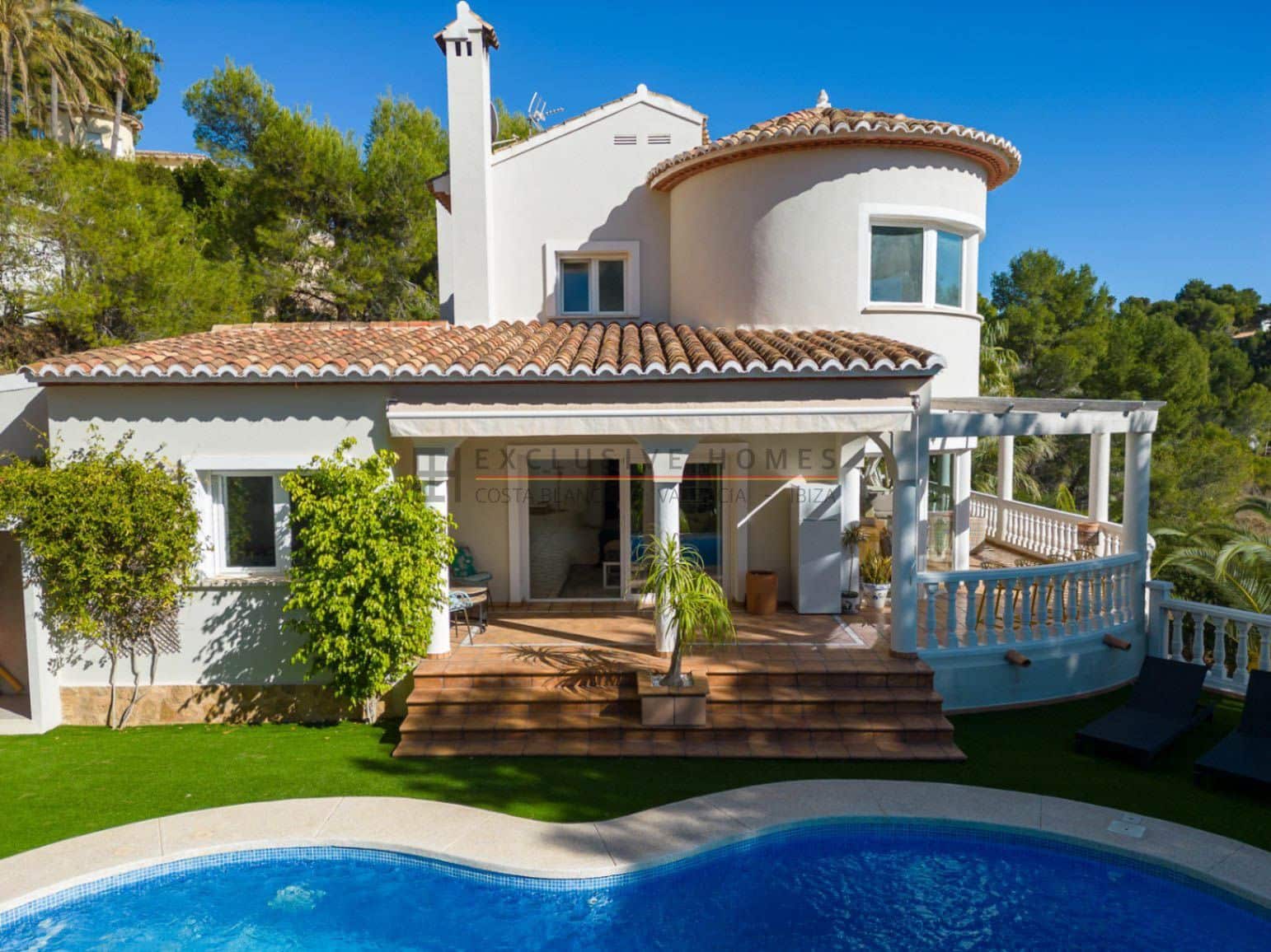 4 soveværelse Villa til salg i Altea la Vella med swimmingpool garage - € 990.000 (Ref: 9945081)