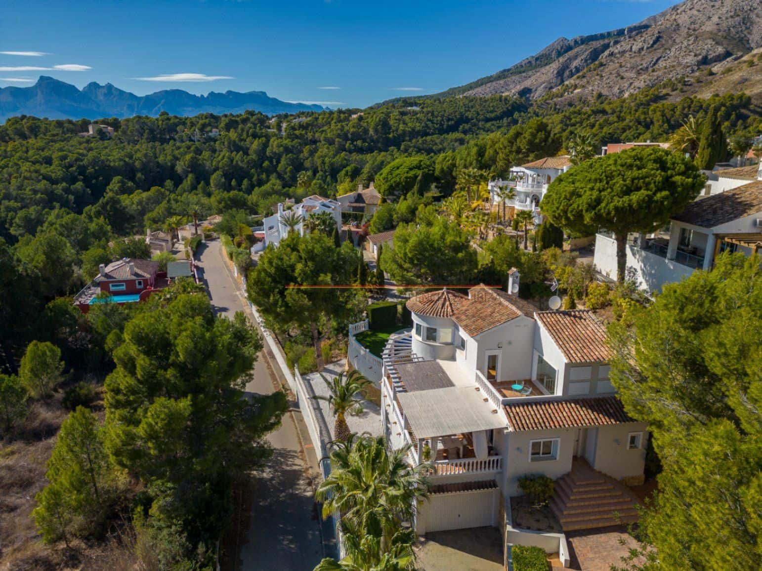 4 soveværelse Villa til salg i Altea la Vella med swimmingpool garage - € 990.000 (Ref: 9945081)