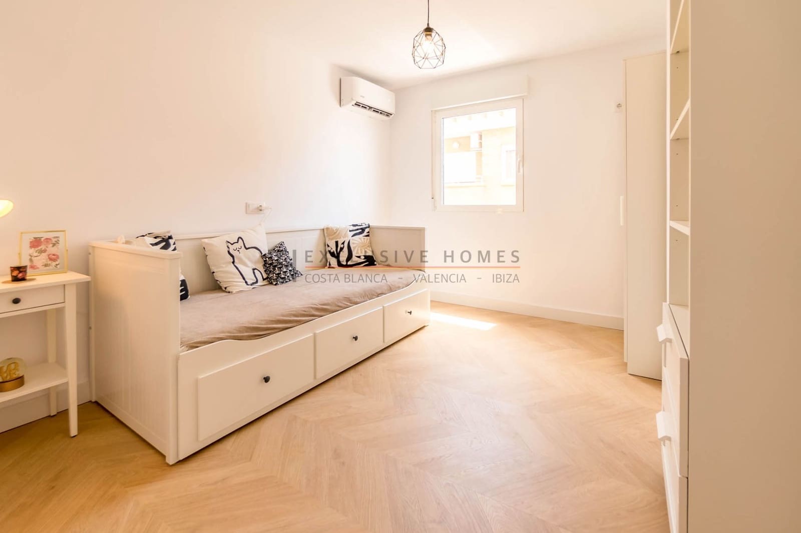 2 bedroom Apartment for sale in Alfaz del Pi / L'Alfas del Pi - € 239,500 (Ref: 9945082)