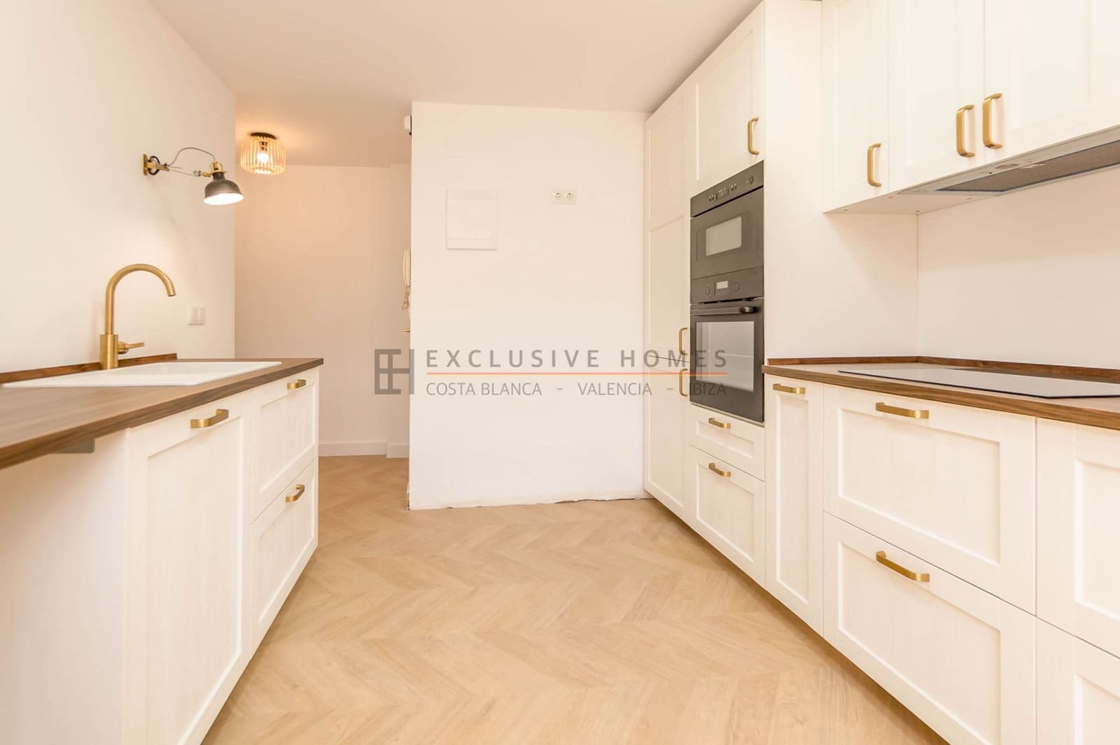 2 bedroom Apartment for sale in Alfaz del Pi / L'Alfas del Pi - € 239,500 (Ref: 9945082)