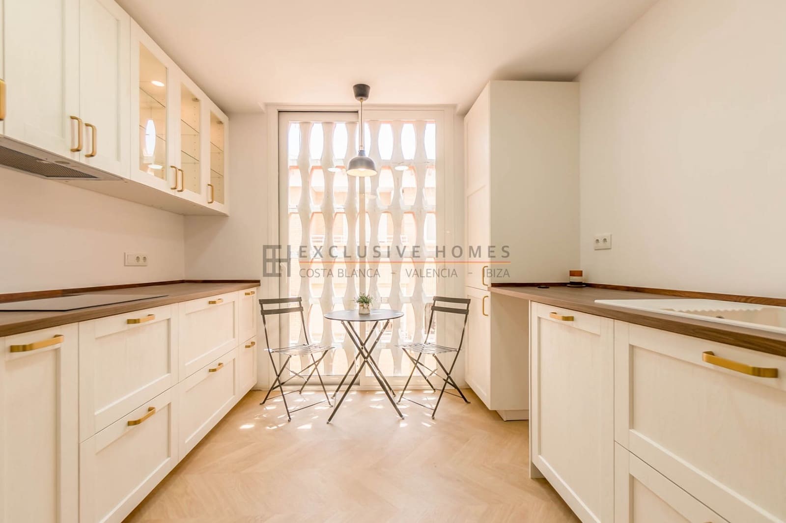 2 bedroom Apartment for sale in Alfaz del Pi / L'Alfas del Pi - € 239,500 (Ref: 9945082)