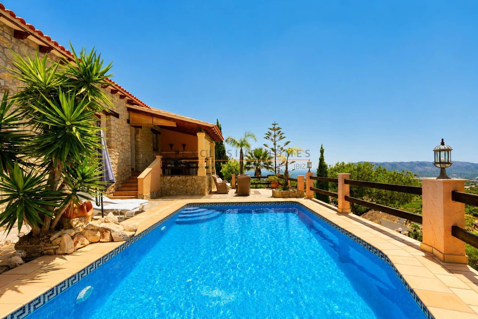 3 soverom Villa til salgs i Alfaz del Pi / L'Alfas del Pi med svømmebasseng garasje - € 1 295 000 (Ref: 9945083)