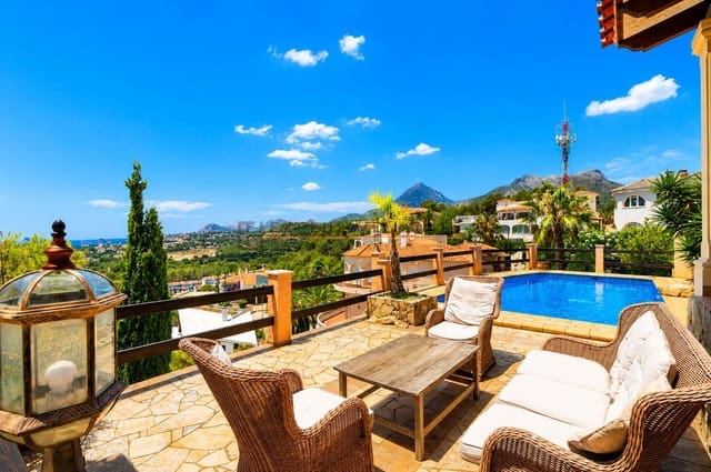 3 soverom Villa til salgs i Alfaz del Pi / L'Alfàs del Pi med svømmebasseng garasje - € 1 295 000 (Ref: 9945083)