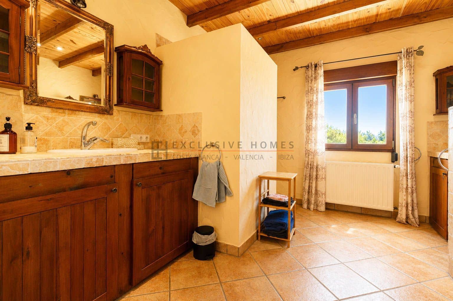 3 soverom Villa til salgs i Alfaz del Pi / L'Alfas del Pi med svømmebasseng garasje - € 1 295 000 (Ref: 9945083)