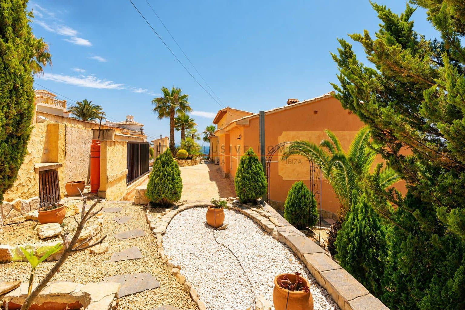3 soverom Villa til salgs i Alfaz del Pi / L'Alfas del Pi med svømmebasseng garasje - € 1 295 000 (Ref: 9945083)