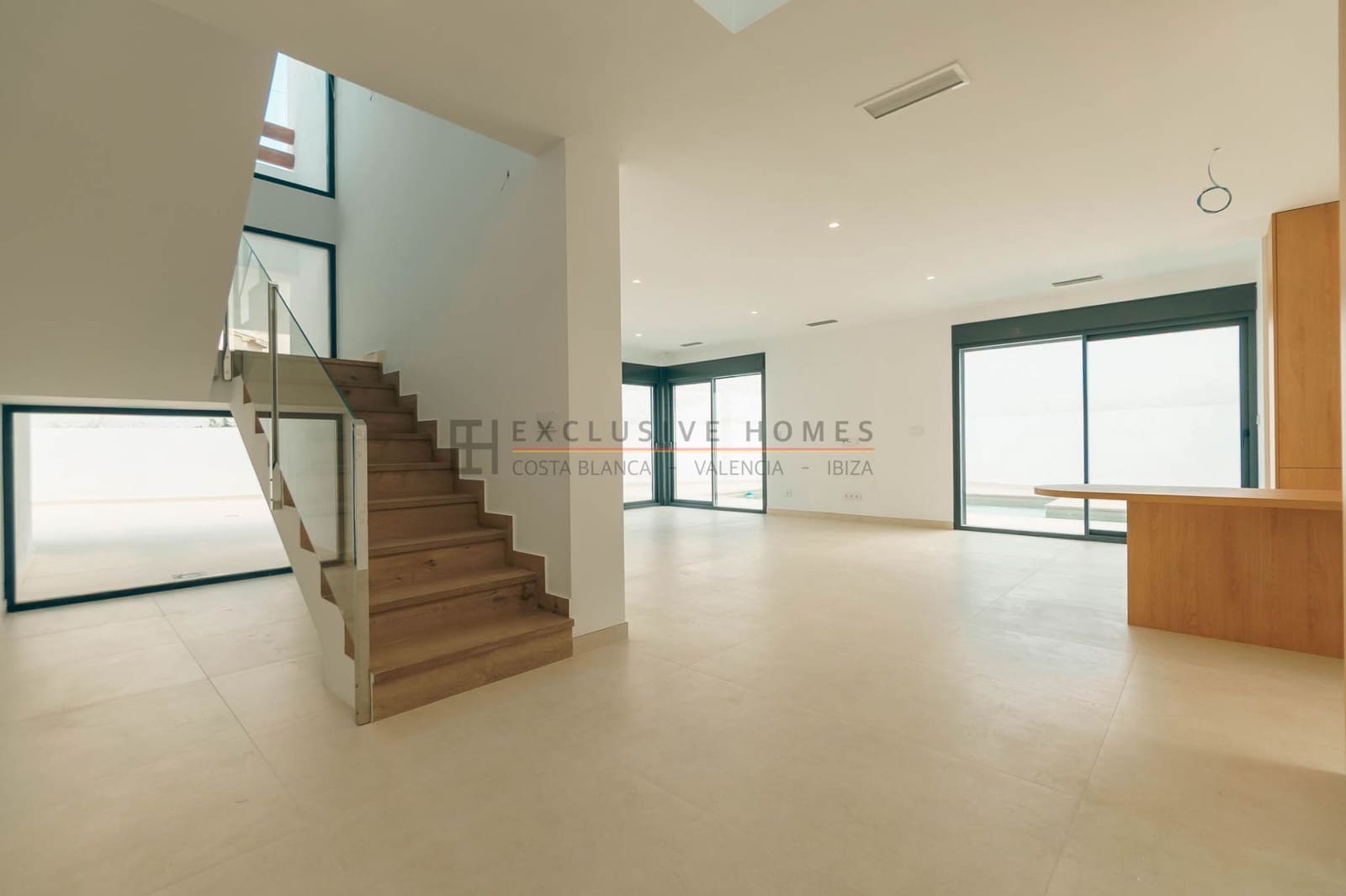 4 soverom Villa til salgs i Albir med svømmebasseng garasje - € 1 195 000 (Ref: 9969185)