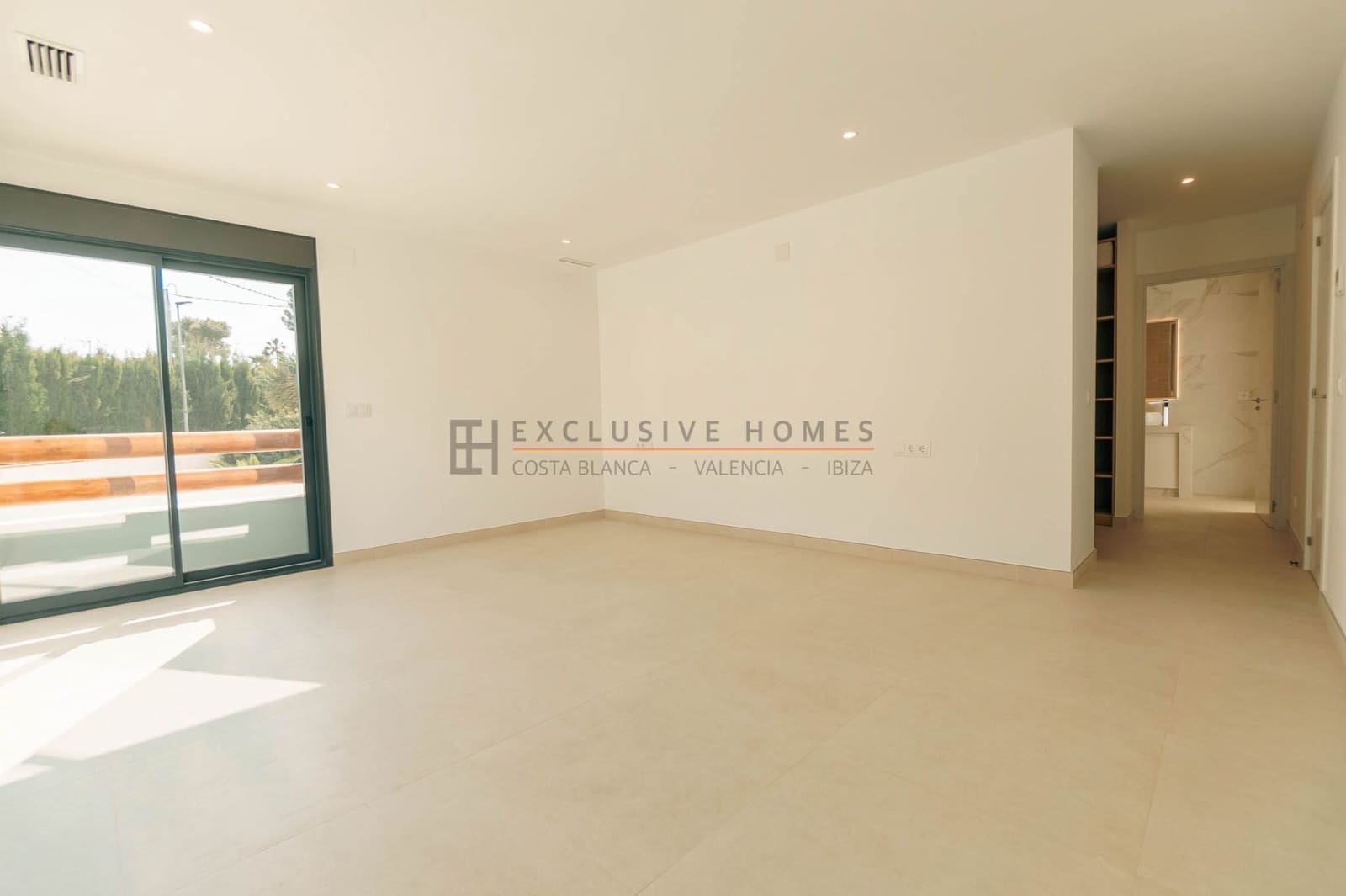 4 soverom Villa til salgs i Albir med svømmebasseng garasje - € 1 195 000 (Ref: 9969185)