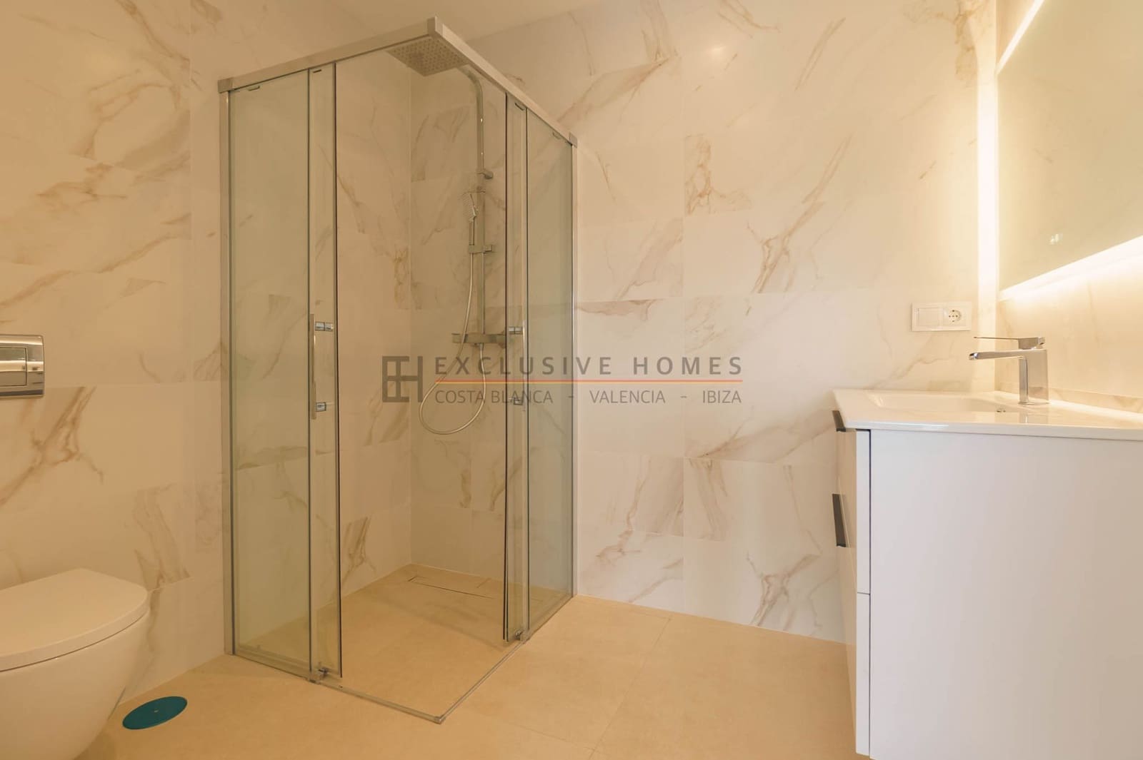 4 soverom Villa til salgs i Albir med svømmebasseng garasje - € 1 195 000 (Ref: 9969185)