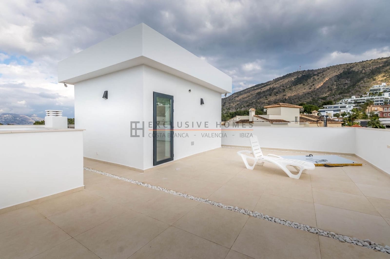 4 soverom Villa til salgs i Albir med svømmebasseng garasje - € 1 195 000 (Ref: 9969185)