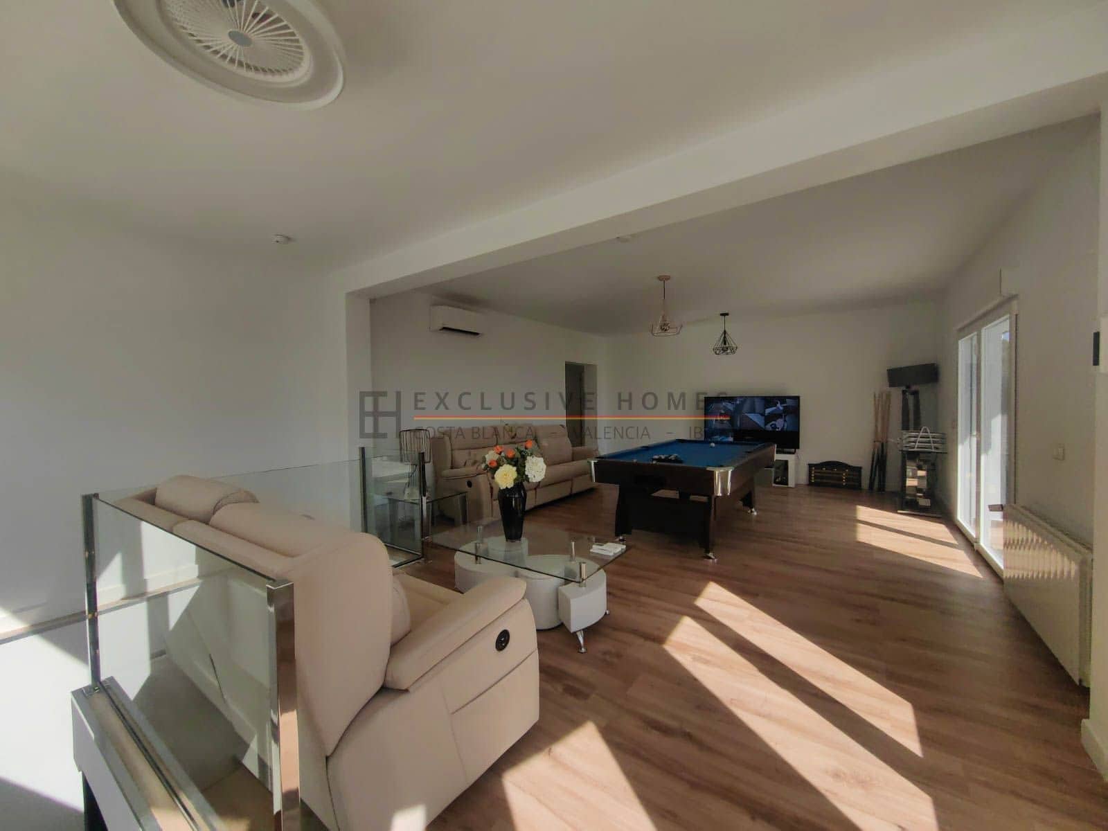 4 soverom Villa til salgs i Calpe / Calp med svømmebasseng garasje - € 899 000 (Ref: 9981802)