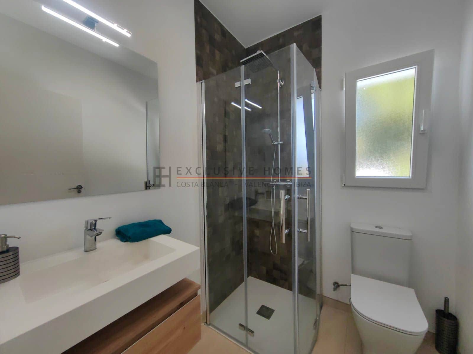 4 soverom Villa til salgs i Calpe / Calp med svømmebasseng garasje - € 899 000 (Ref: 9981802)