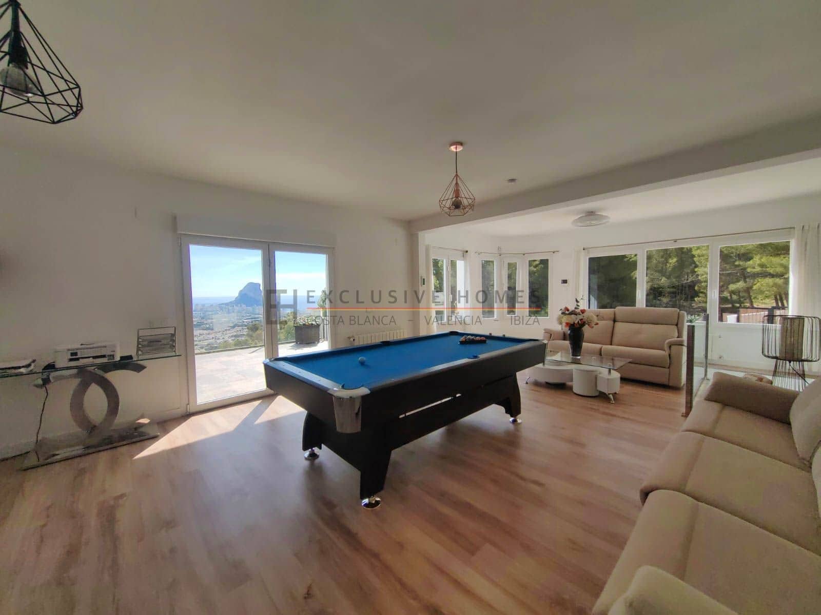 4 soverom Villa til salgs i Calpe / Calp med svømmebasseng garasje - € 899 000 (Ref: 9981802)