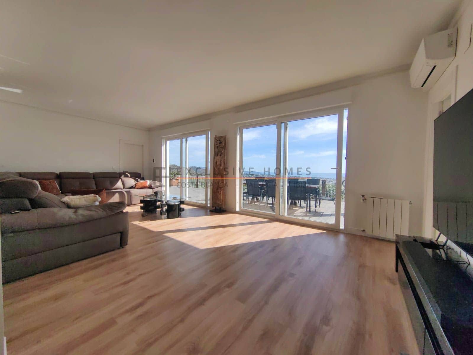 4 soverom Villa til salgs i Calpe / Calp med svømmebasseng garasje - € 899 000 (Ref: 9981802)