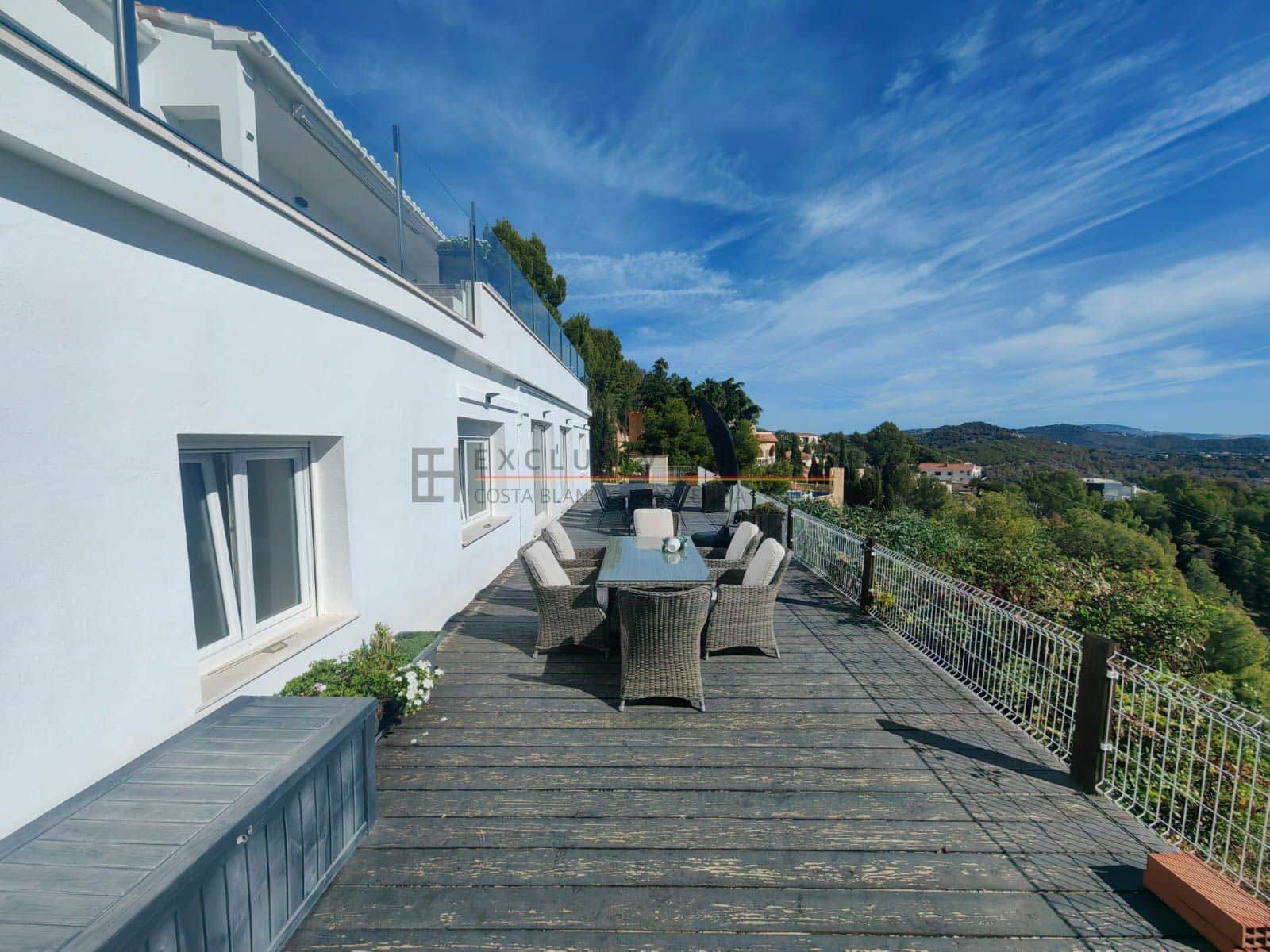 4 soverom Villa til salgs i Calpe / Calp med svømmebasseng garasje - € 899 000 (Ref: 9981802)