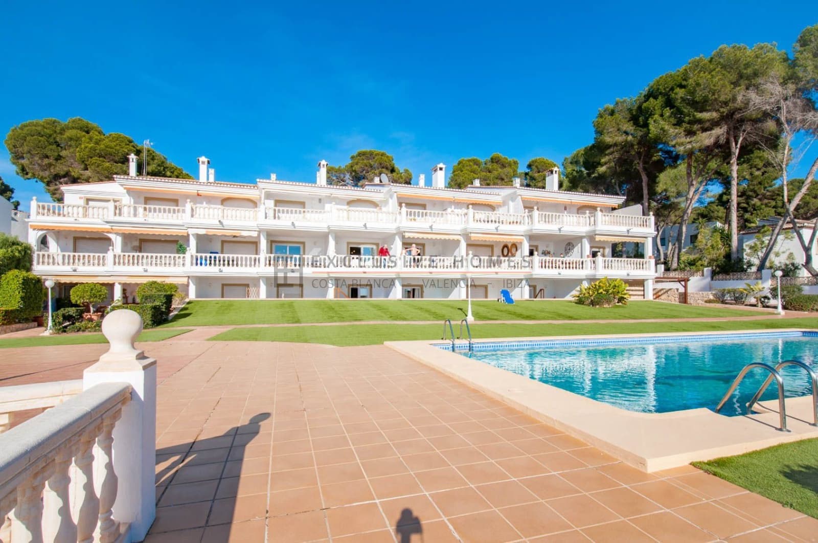 2 soveværelse Lejlighed til salg i Moraira med swimmingpool garage - € 692.000 (Ref: 9981803)