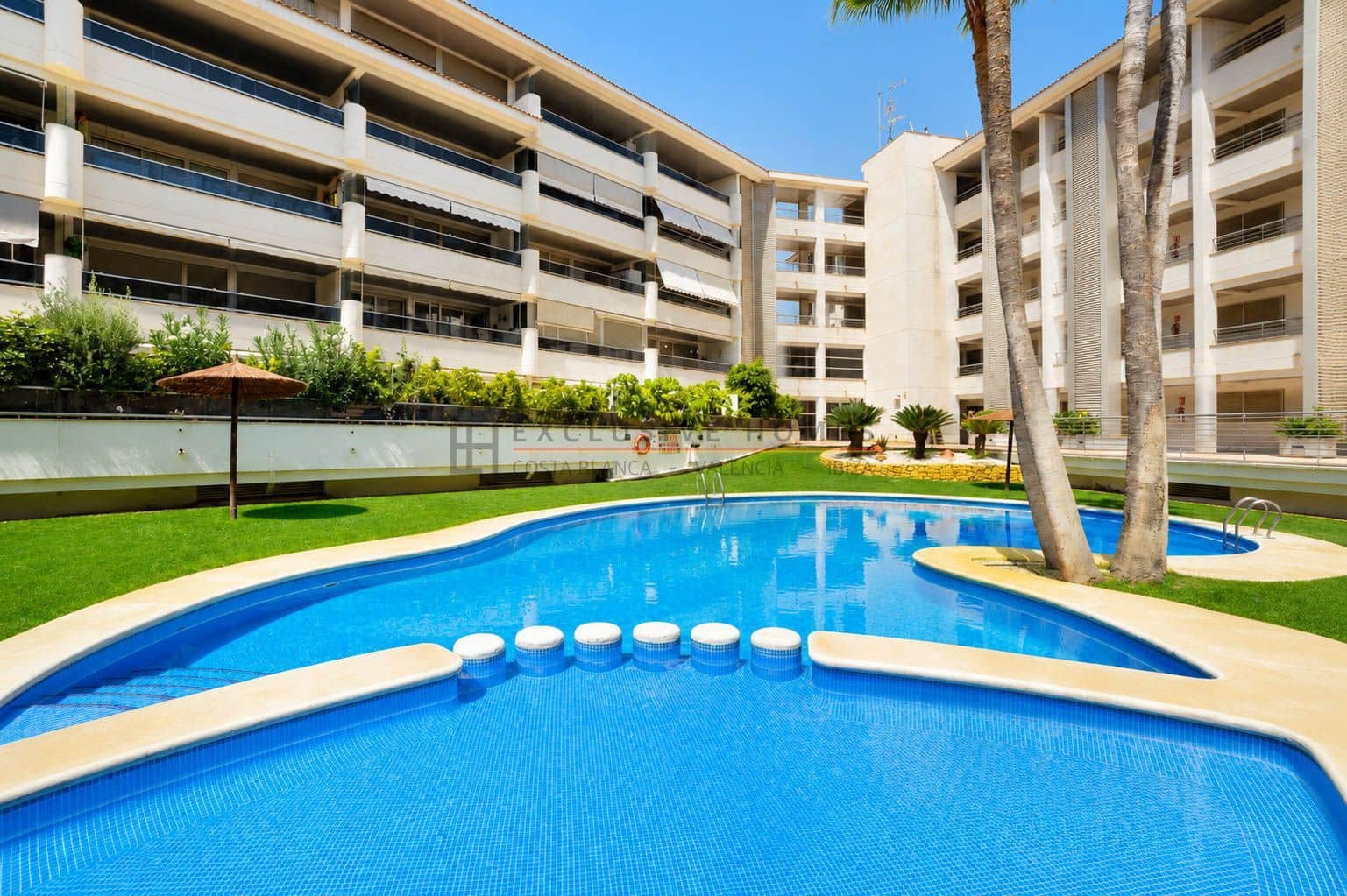 2 soveværelse Penthouse til salg i Albir med swimmingpool garage - € 385.000 (Ref: 9999523)
