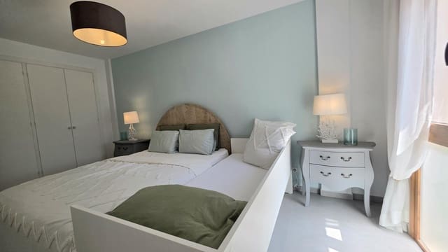 Apartamento de 1 habitación en Cala d'Or, Santanyí en venta con piscina - 365.000 € (Ref: 10000749)