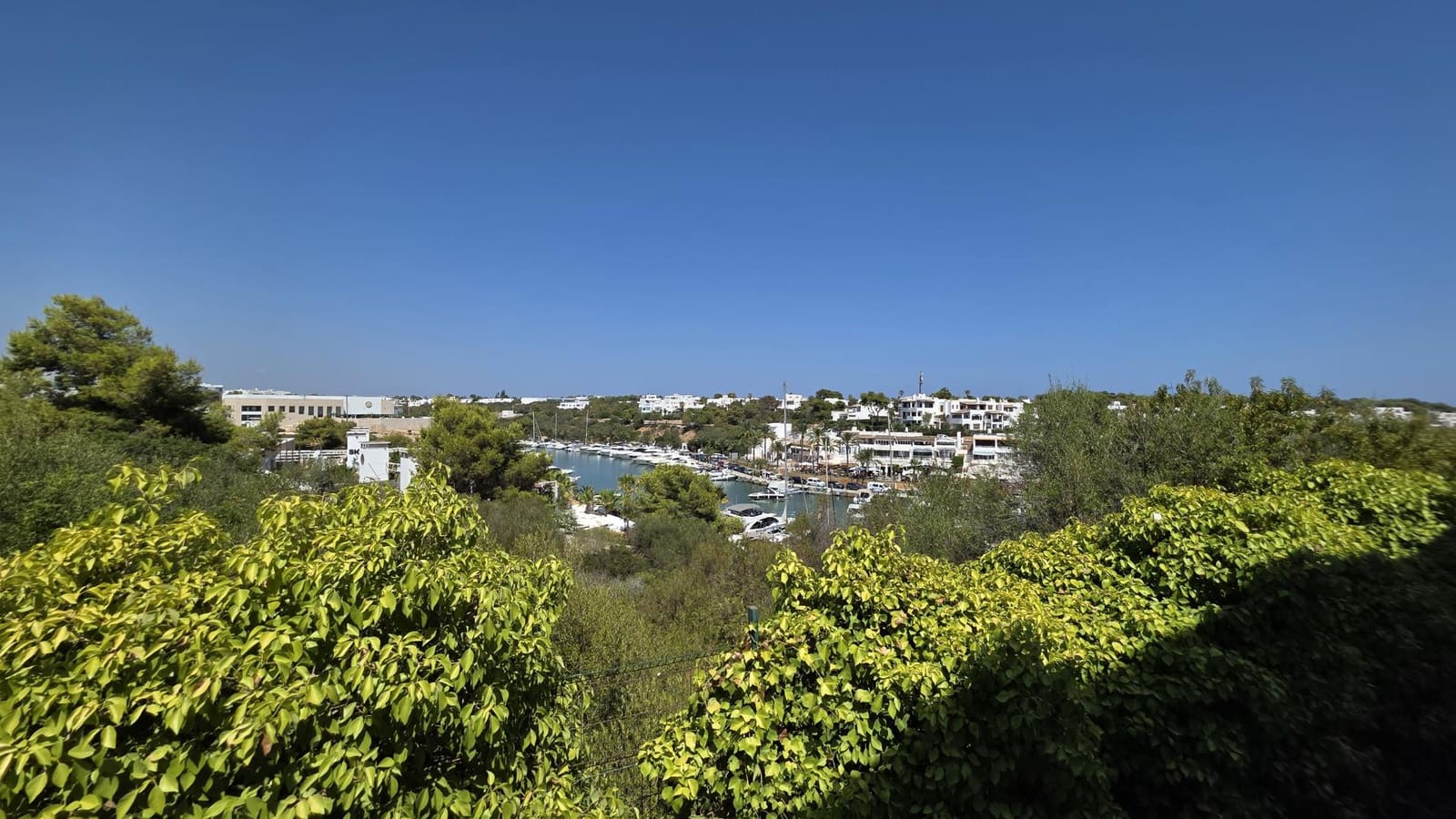 1 sovrum Lägenhet till salu i Cala d'Or med pool - 365 000 € (Ref: 10000749)