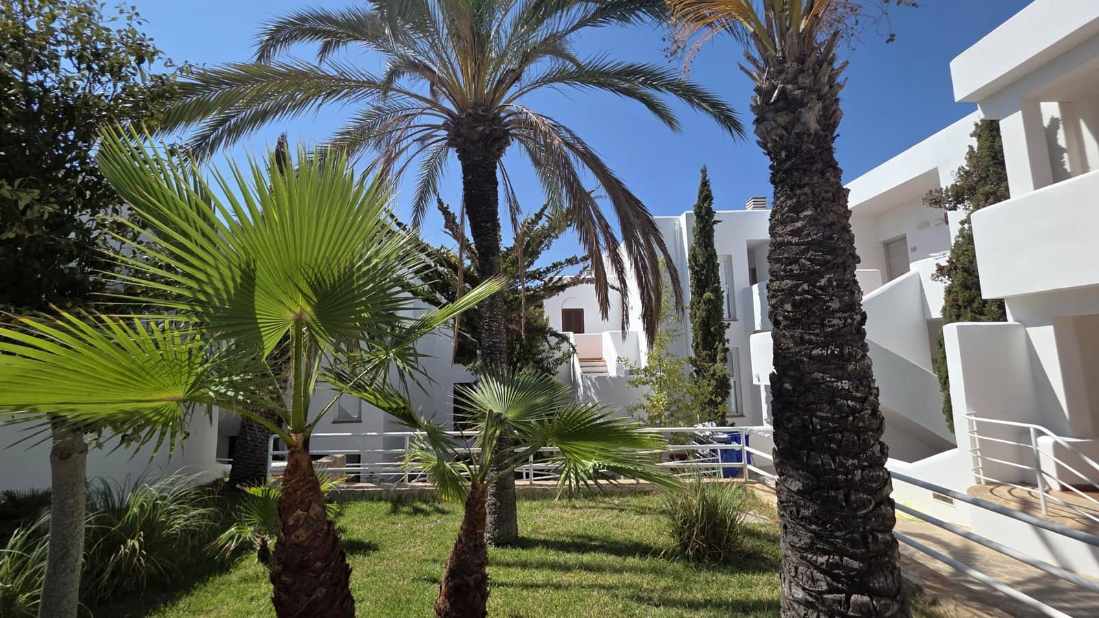 1 bedroom Penthouse for sale in Cala d'Or with pool - € 299,500 (Ref: 10030919)