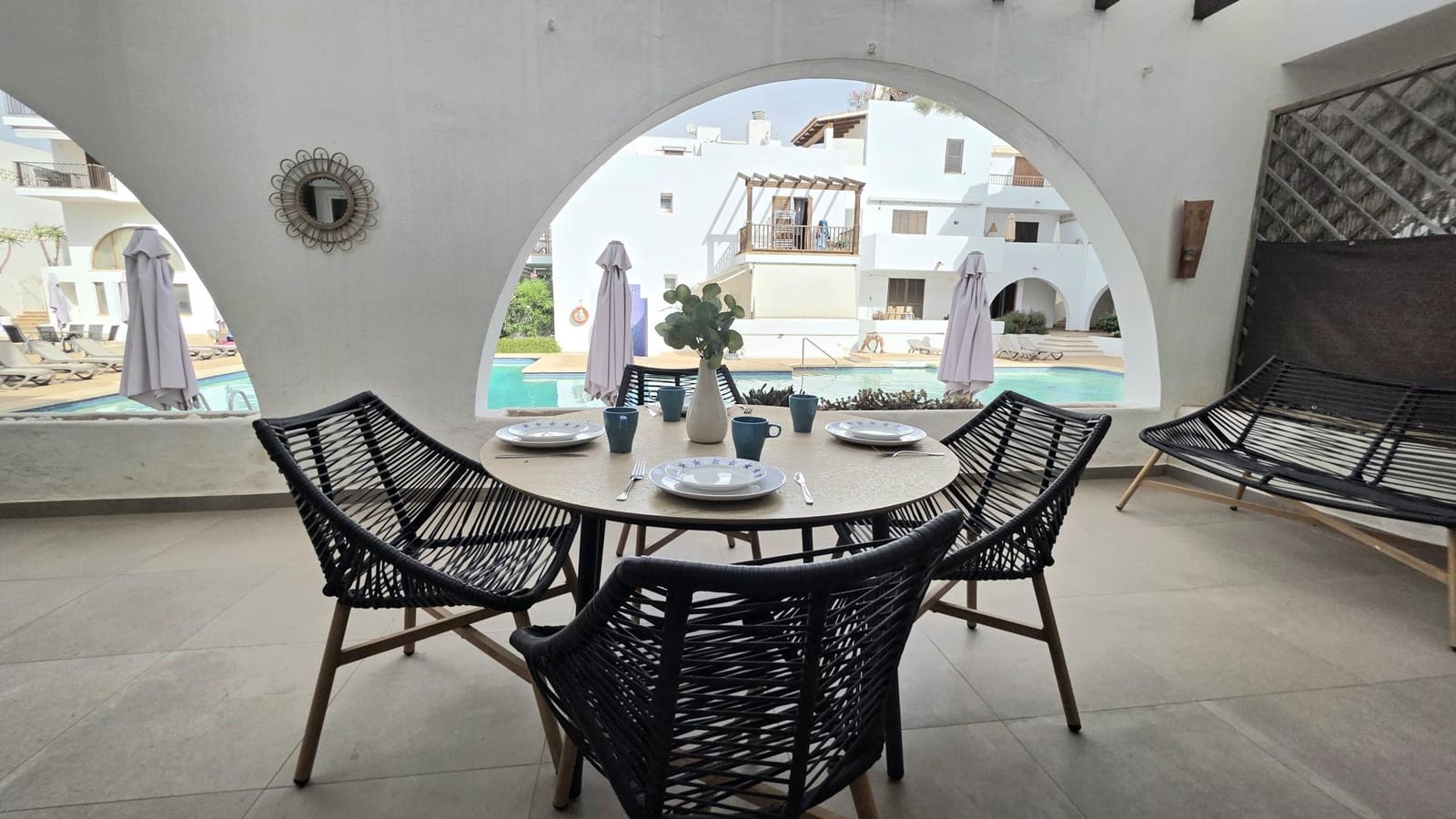 2 sovrum Lägenhet till salu i Cala Esmeralda med pool - 325 000 € (Ref: 10035922)