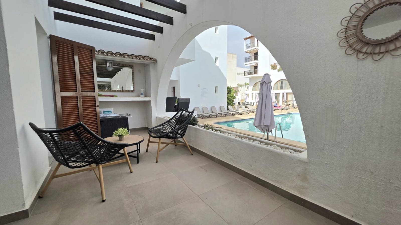 2 sovrum Lägenhet till salu i Cala Esmeralda med pool - 325 000 € (Ref: 10035922)