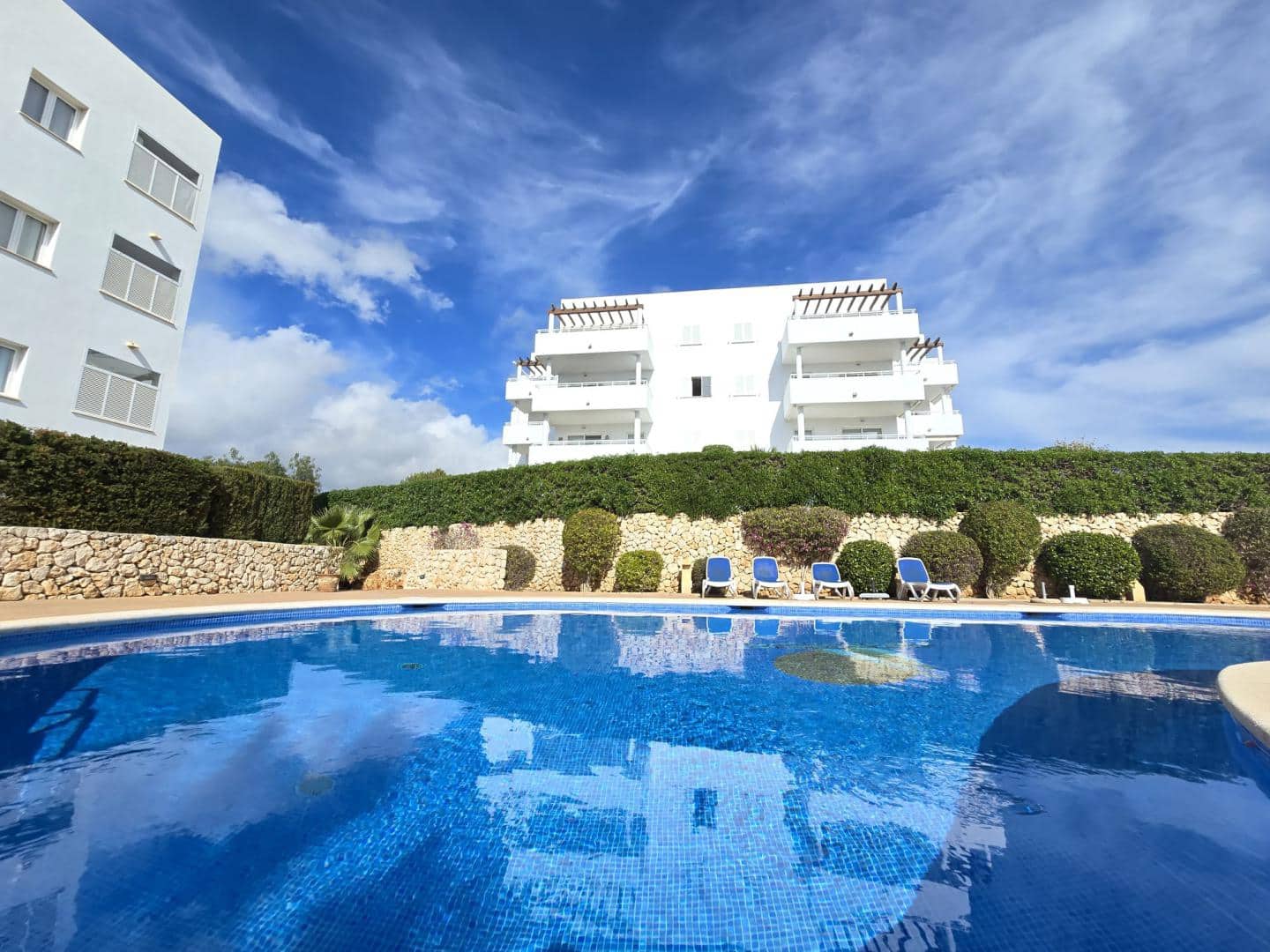 2 bedroom Apartment for sale in Cala d'Or with pool garage - € 354,900 (Ref: 10060348)