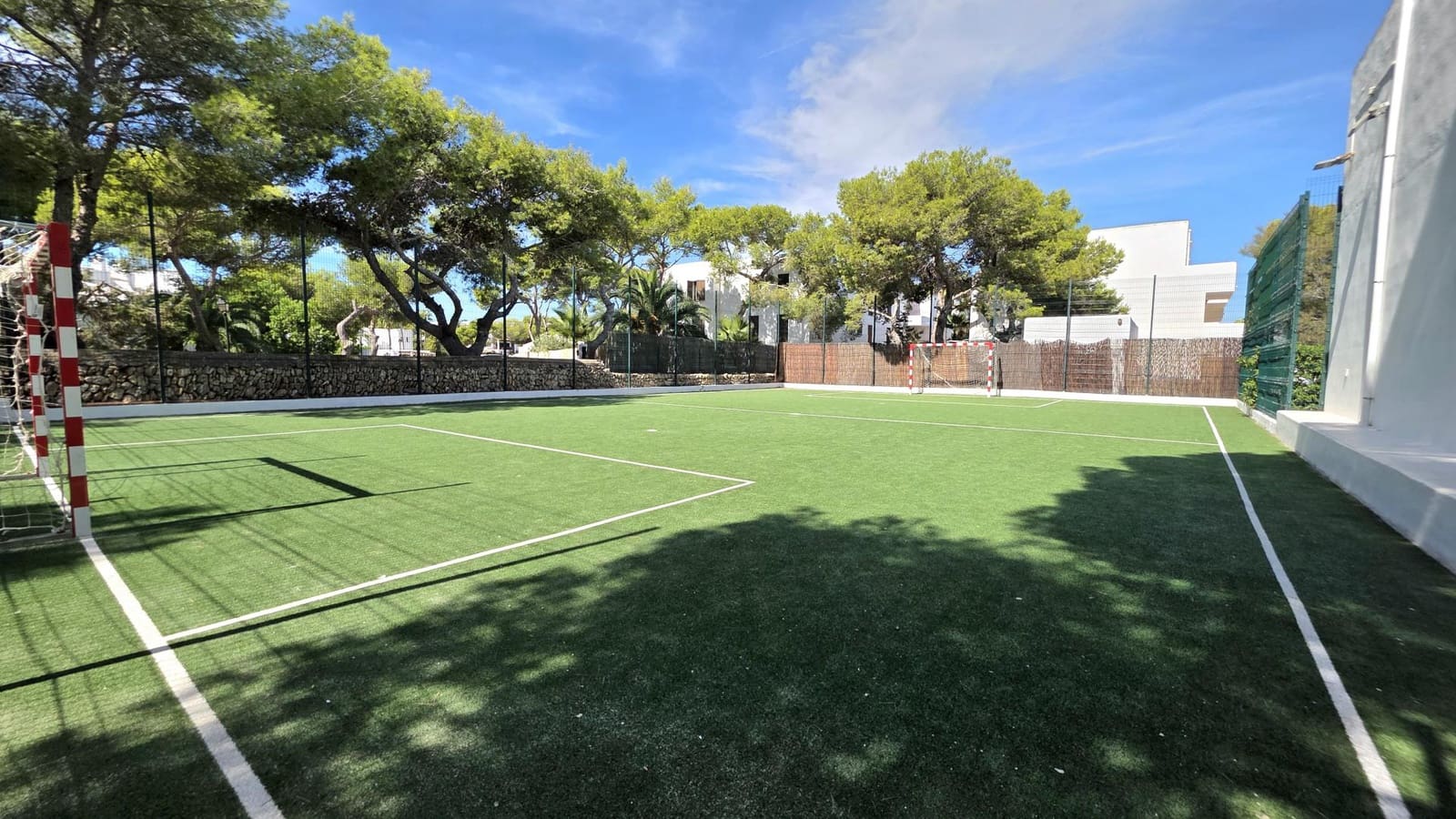 1 bedroom Apartment for sale in Cala Egos with pool - € 265,000 (Ref: 10103492)
